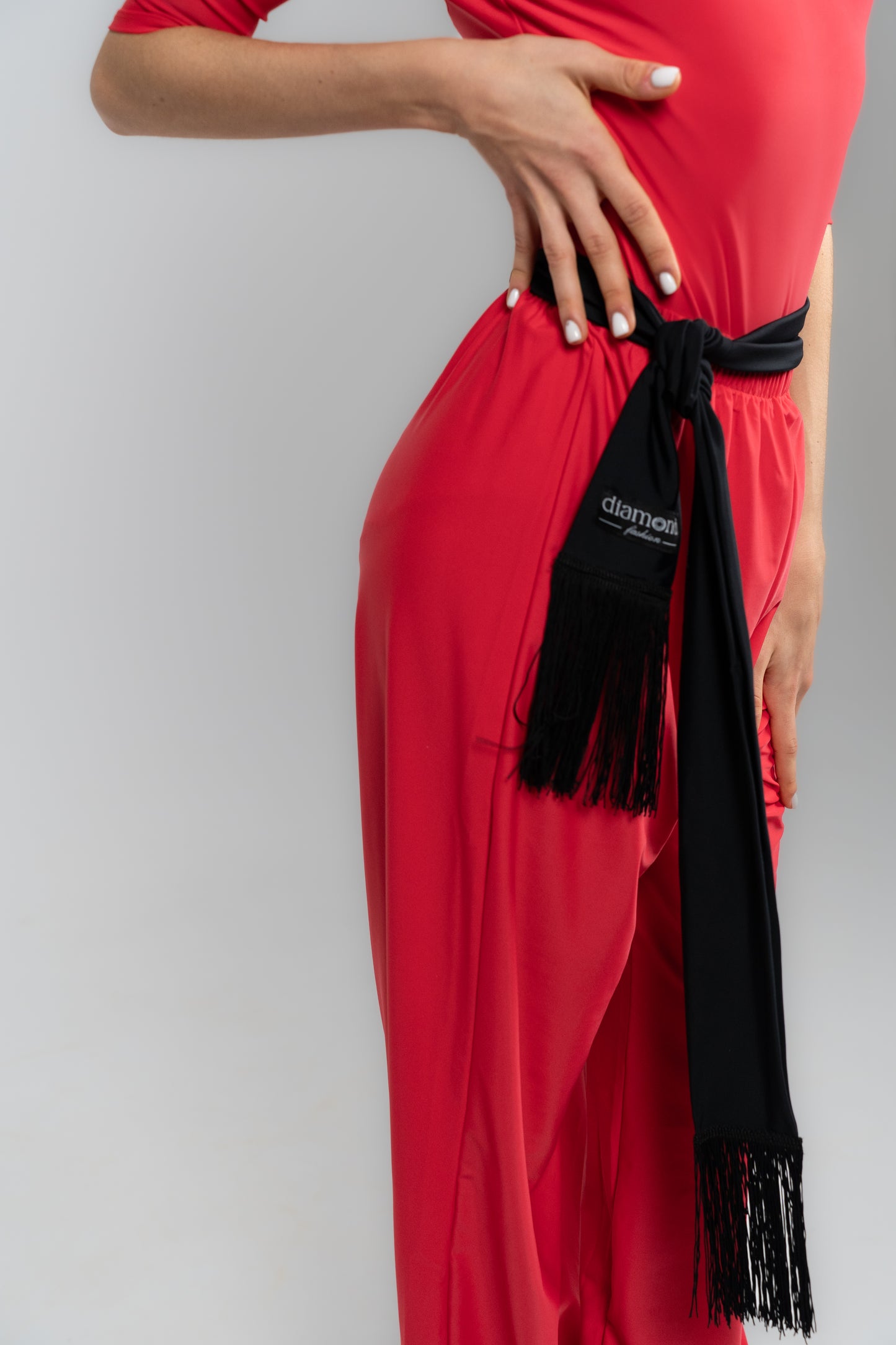 Diamond Fashion adjustable belt for dancewear and casual outfits – chic buckle and high-quality material.