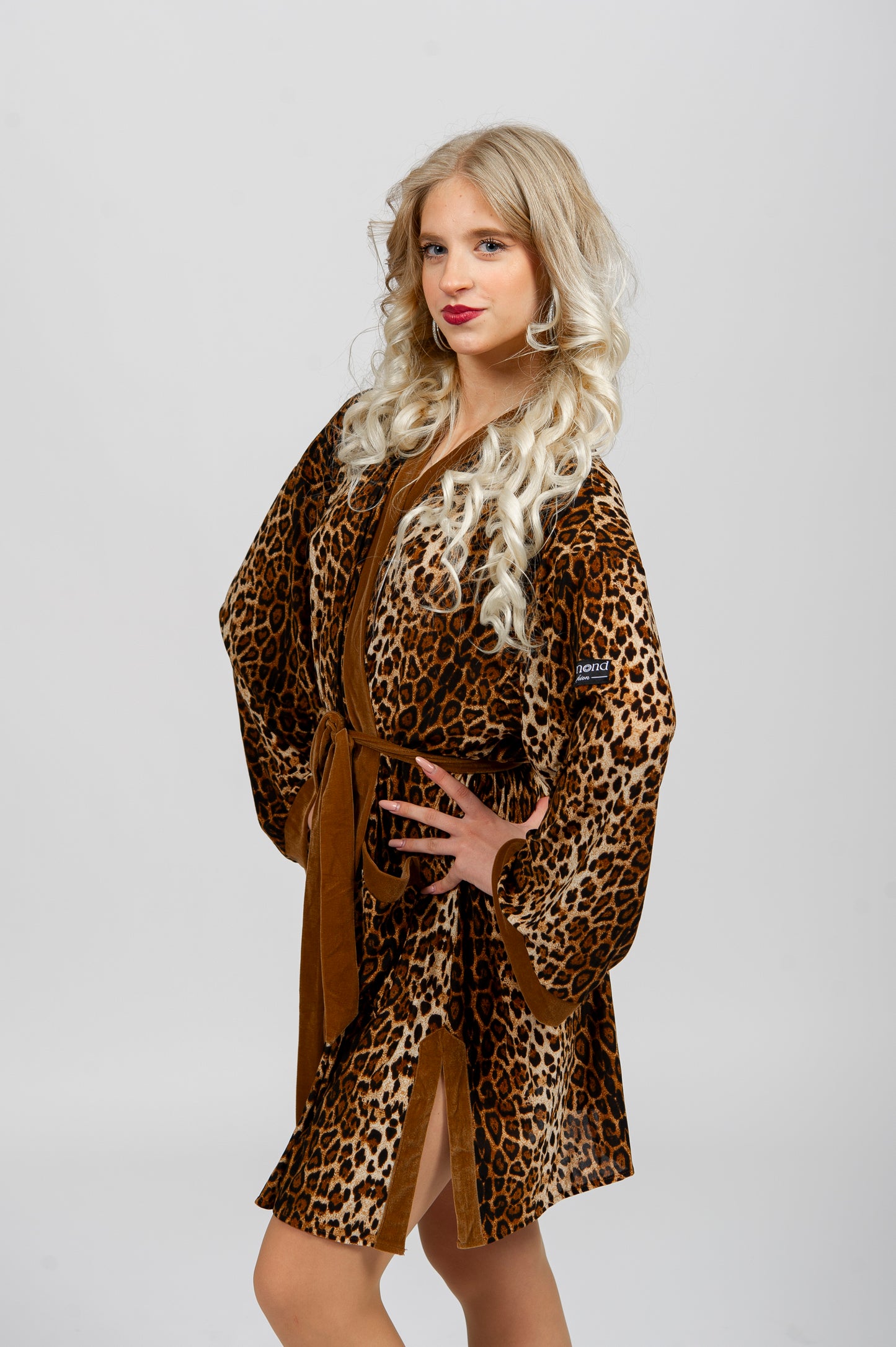 Competition Dance Robe “EG24102223” – Lightweight Performance Cover-Up | Available in Black, Red & Leopard | Diamond Fashion
