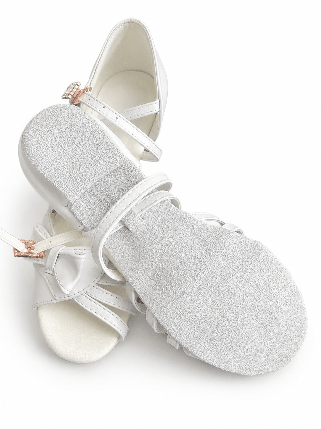 White Low Heel Dance Shoes with Bow Ballroom & Latin Practice & Competition sporta deju apģērbs – Kids’ Latin Ballroom Dance Shoes | Diamond Fashion SIA